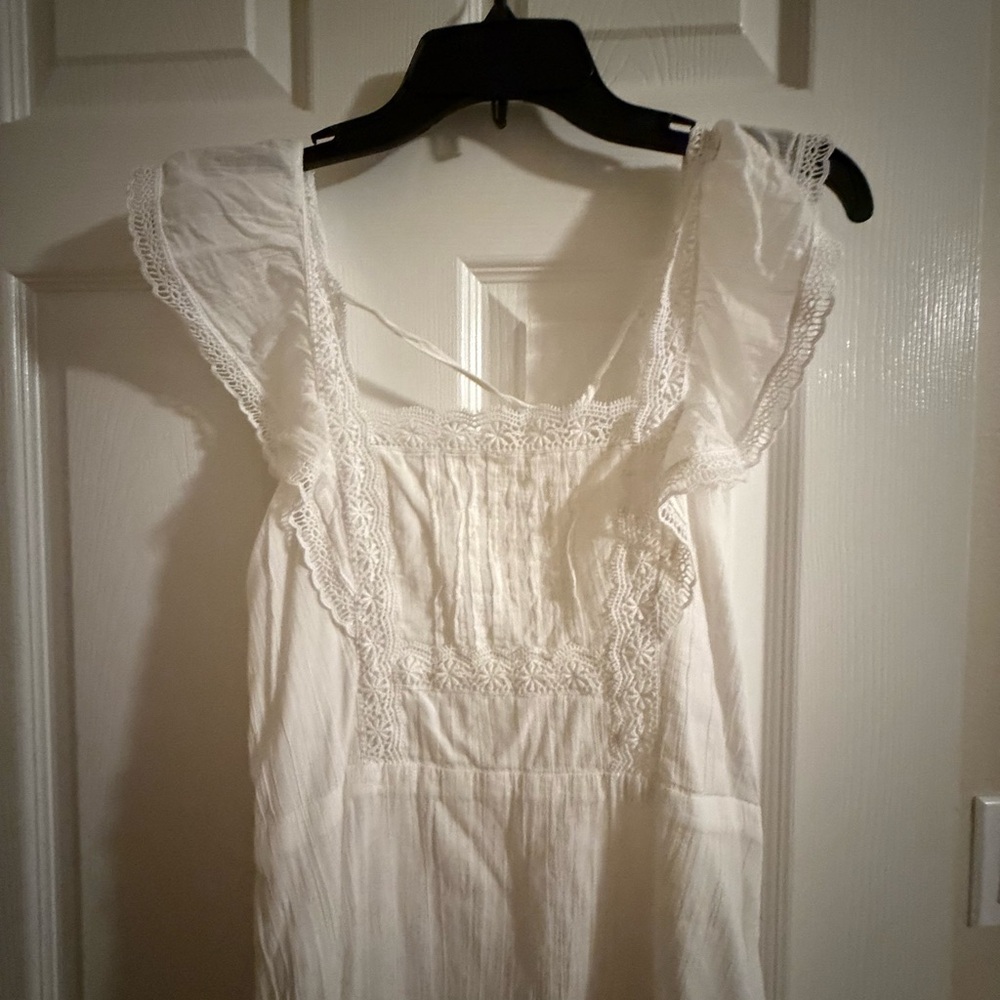 White Abercrombie & Fitch Dress